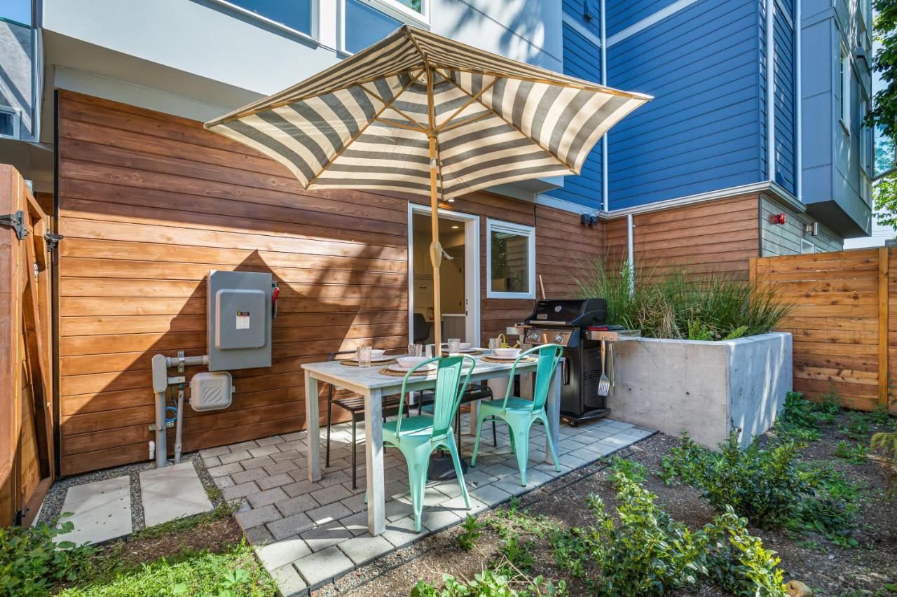 Rooftop Patio With Waterview, Private Garden & Grill 3Br 3Ba- Modern Cityscape Seattle Extérieur photo